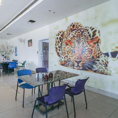 Hotel O Mg Mehak Garden Darbi Extérieur photo