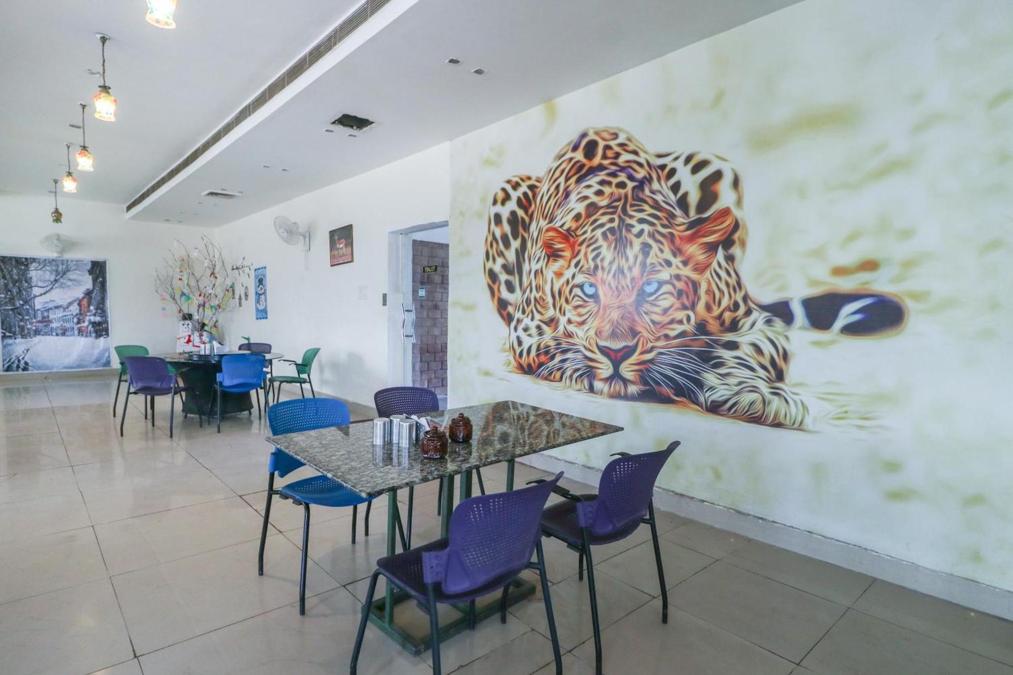 Hotel O Mg Mehak Garden Darbi Extérieur photo